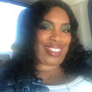 Meet your Posher, Stacey